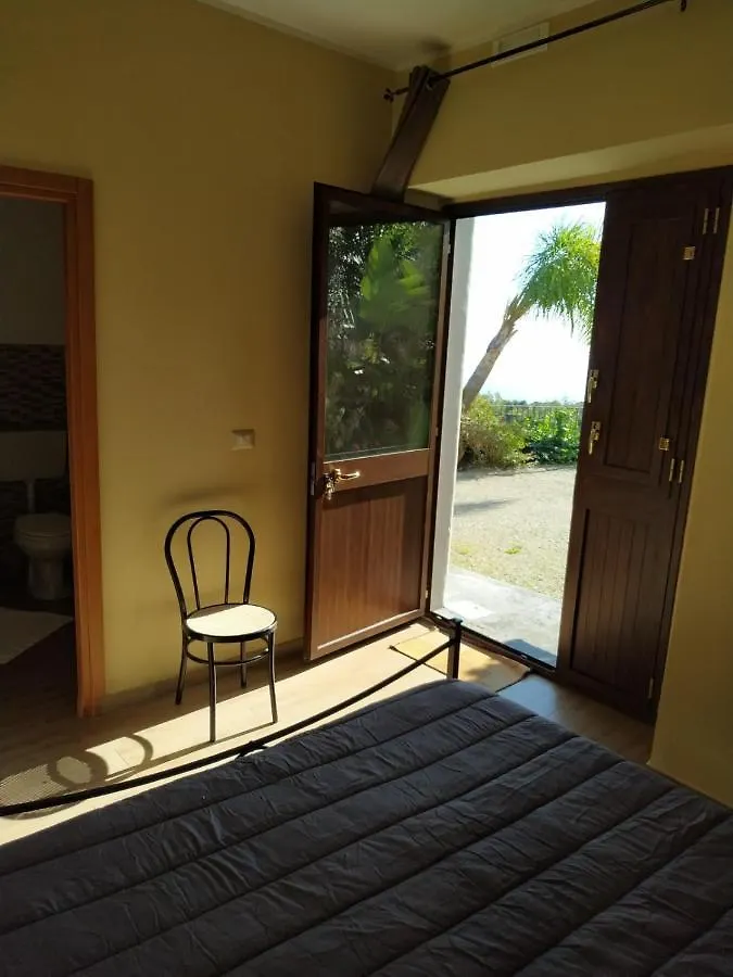 Çiftlik konaklama Tenuta La Timpa Vela Rooms And Pool Acireale