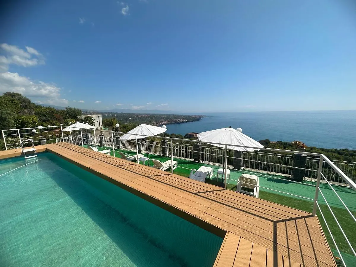 Farm stay Tenuta La Timpa Vela Rooms And Pool Acireale